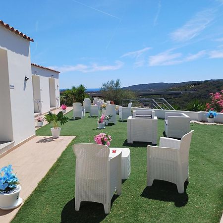 Sole&Sale Bed and Breakfast San Teodoro  Exteriör bild